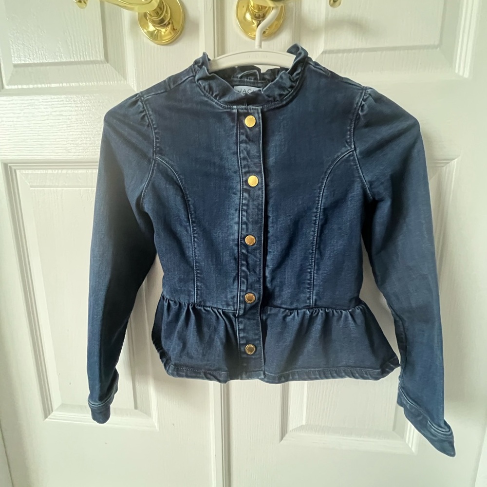 Stylish Denim Jacket with Gold Buttons